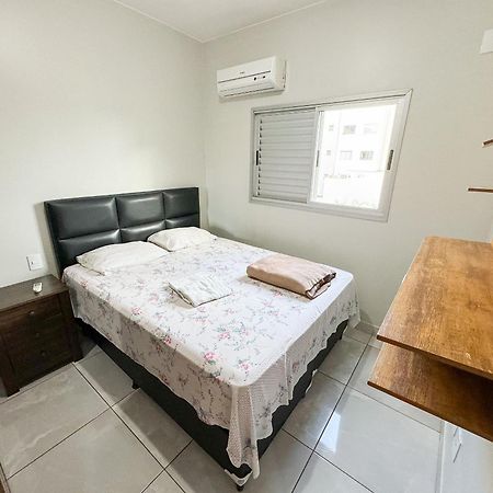 207- Apartamento De 2 Quartos No Alto Caicaras Patos de Minas Buitenkant foto