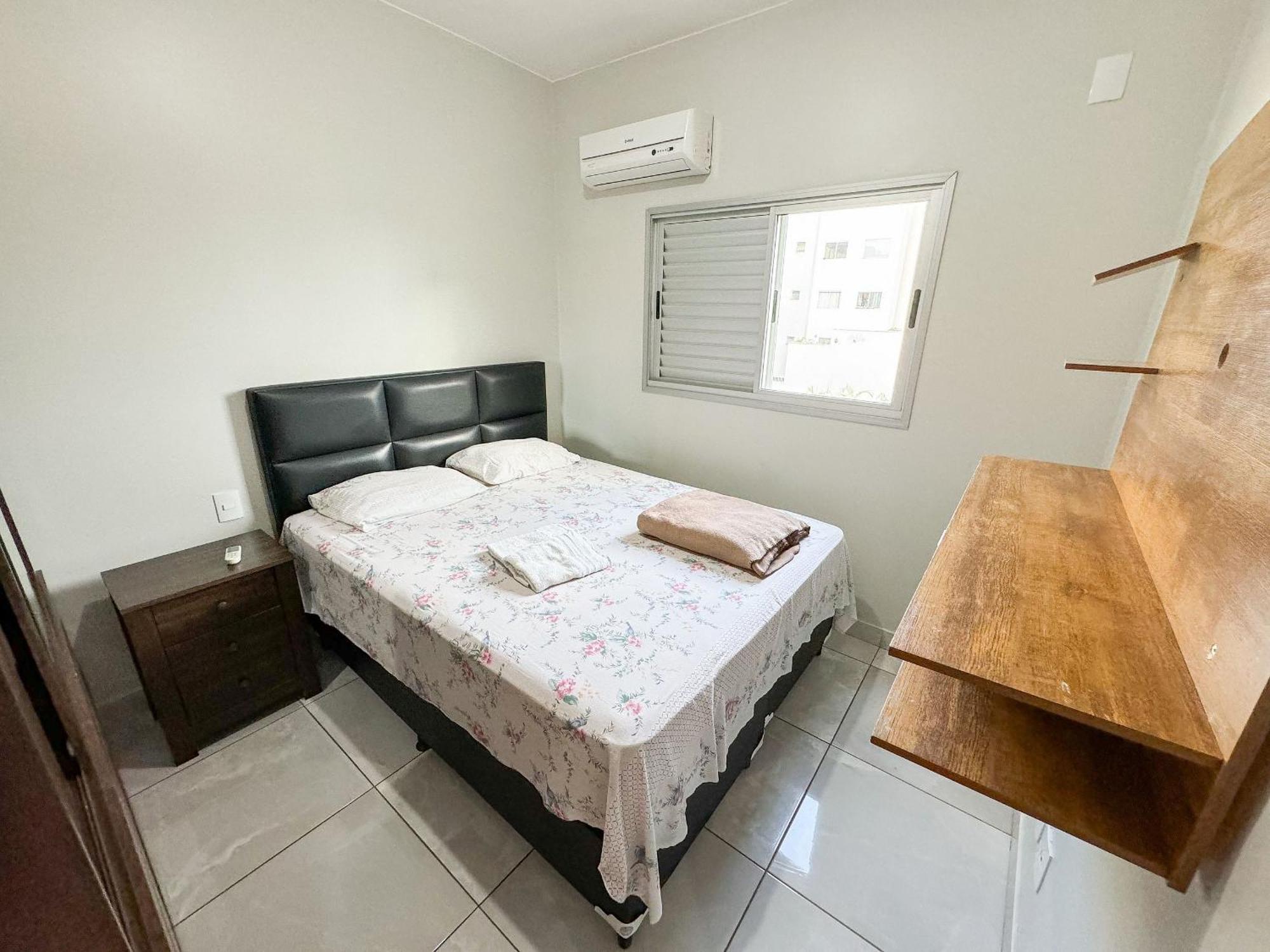 207- Apartamento De 2 Quartos No Alto Caicaras Patos de Minas Buitenkant foto