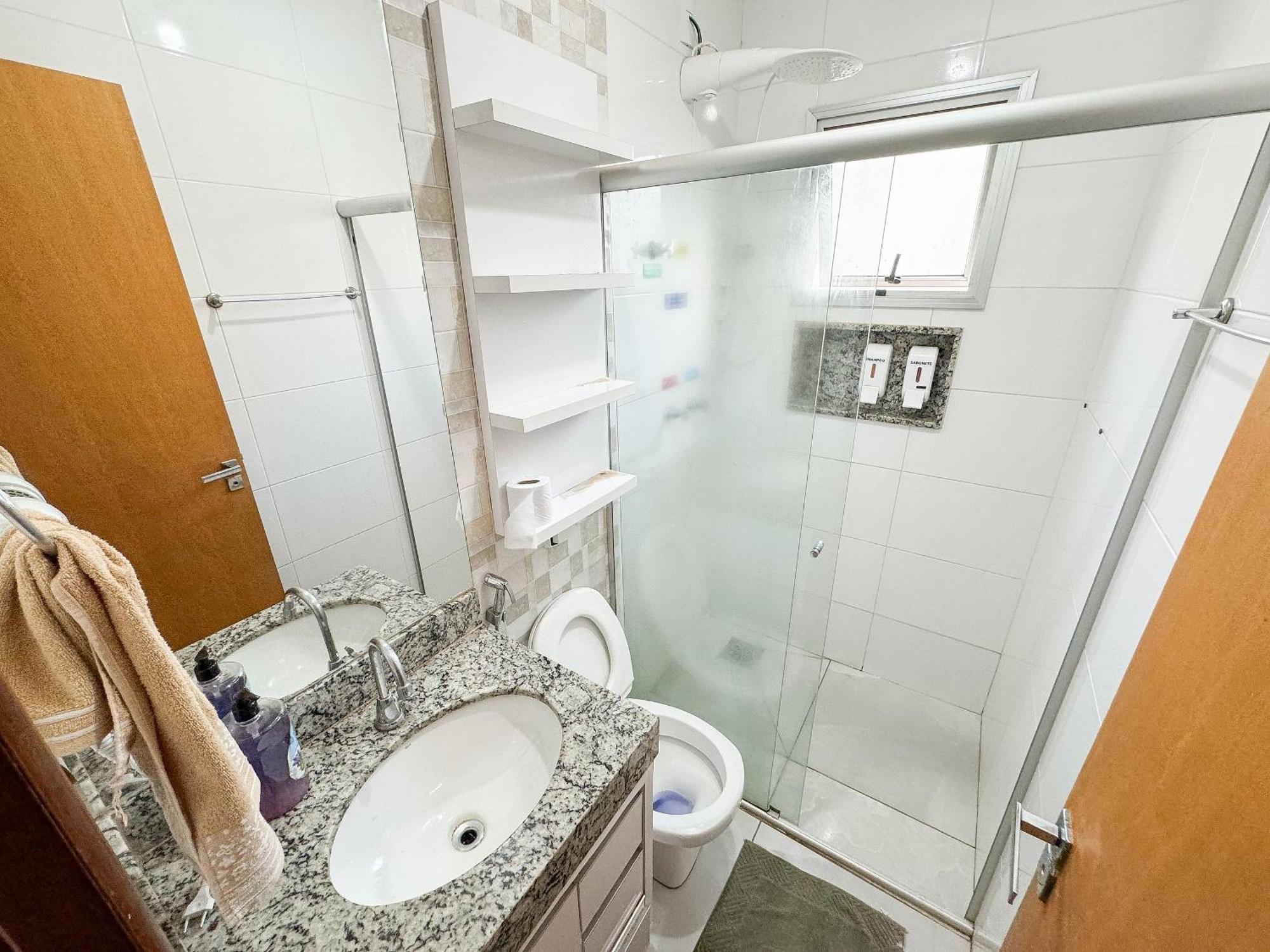 207- Apartamento De 2 Quartos No Alto Caicaras Patos de Minas Buitenkant foto