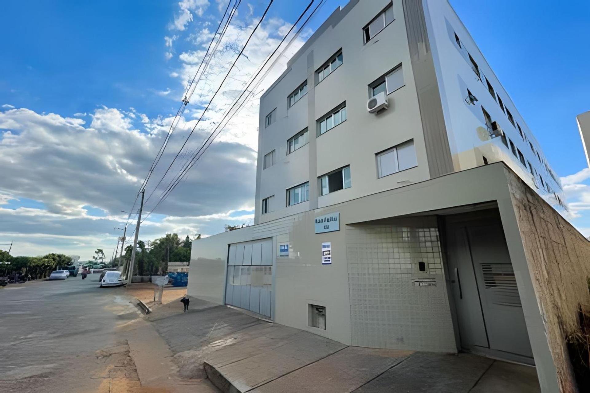 207- Apartamento De 2 Quartos No Alto Caicaras Patos de Minas Buitenkant foto